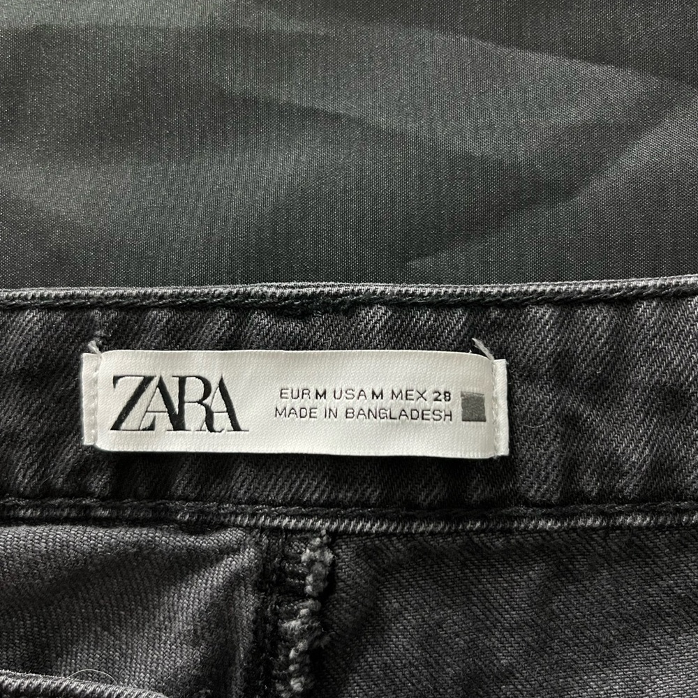 Zara black  Frayed Jean Shorts denim medium - Picture 5 of 5